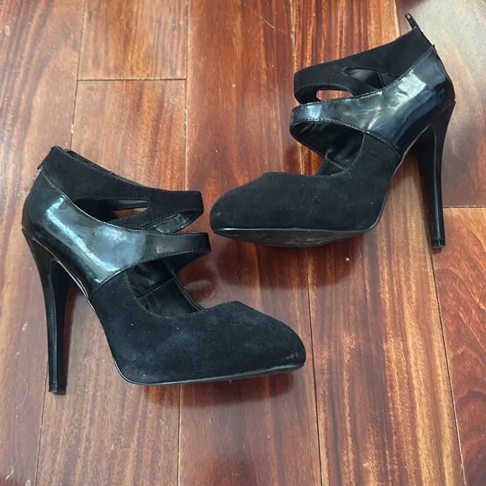 Aldo Black Faux Suede & Patent Leather Pump Heels Size 39